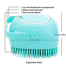 Încarcă imaginea în vizualizatorul Galerie, NOU - Burete Din Silicon Cu Rezervor Pentru Sampon Si Gel De Dus, Capacitate 80 ml, Turcoaz