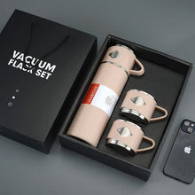 Încarcă imaginea în vizualizatorul Galerie, NOU - Set 3 Piese: Termos 500 ml + 2 Cesti, Pastreaza Temperatura Pana la 12 Ore, Otel Inoxidabil