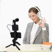 Încarcă imaginea în vizualizatorul Galerie, NOU - Pachet Pentru Vlogging Sau Streaming, Cu Microfon, Lumina LED Si Suport Telefon, Telecomanda Inclusa