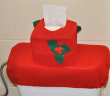 Încarcă imaginea în vizualizatorul Galerie, NOU - Set Decorativ Pentru Toaleta, Model Mos Craciun, 3 Piese