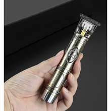 Încarcă imaginea în vizualizatorul Galerie, NOU - FERTA 1+1 GRATIS: Masina PROfesionala Viking X de tuns sau contur cu 2 ore autonomie si 4 capete CADOU