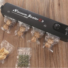 Încarcă imaginea în vizualizatorul Galerie, Aparat de vidat pungi - Vacuum Sealer negru