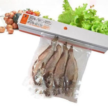Încarcă imaginea în vizualizatorul Galerie, Aparat electric de vidat pungi Fresh Pack Pro + 10 pungi pentru vidare