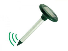 Încarcă imaginea în vizualizatorul Galerie, SET 2 X Dispozitiv - alarma sonica pentru alungat cartite cu alimentare solara