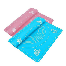 Încarcă imaginea în vizualizatorul Galerie, Covoras antiaderent din silicon pentru framantarea aluatului