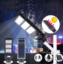Încarcă imaginea în vizualizatorul Galerie, Lampa solara stradala 150W cu telecomanda + cadou stalp