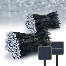Încarcă imaginea în vizualizatorul Galerie, NOU - 1+1 GRATIS Instalatie De Craciun, Cu Incarcare Solara, 1200 LED-uri Mari, Alb Rece, 120 m Lungime
