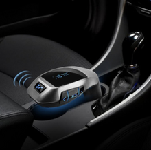 Încarcă imaginea în vizualizatorul Galerie, -Car Kit Auto Bluetooth cu functie de modulator FM, model X6 + Telecomanda
